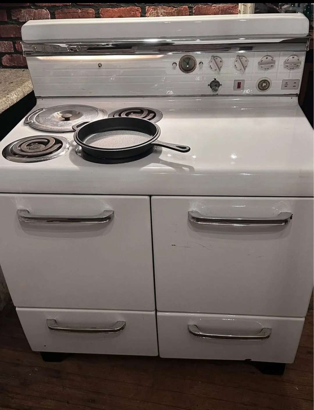Vintage oven 