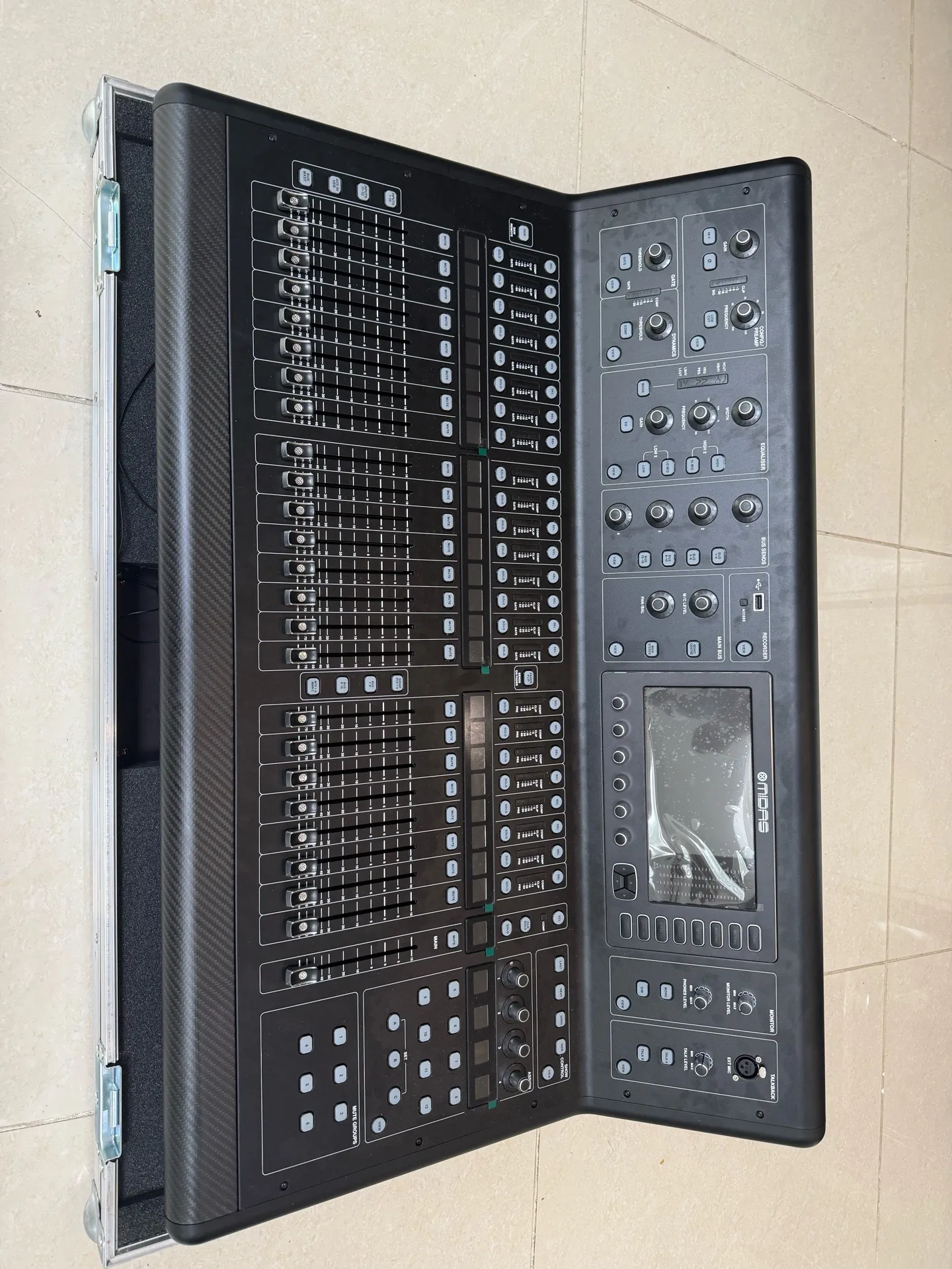 Midas M32 with DANTE card *FOR RENTAL**