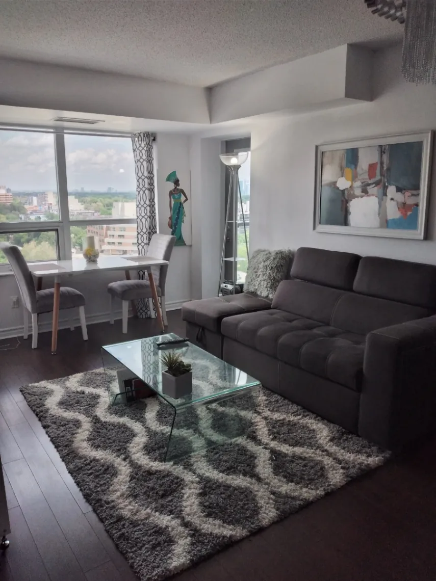 2bedroom+den condo for rent
