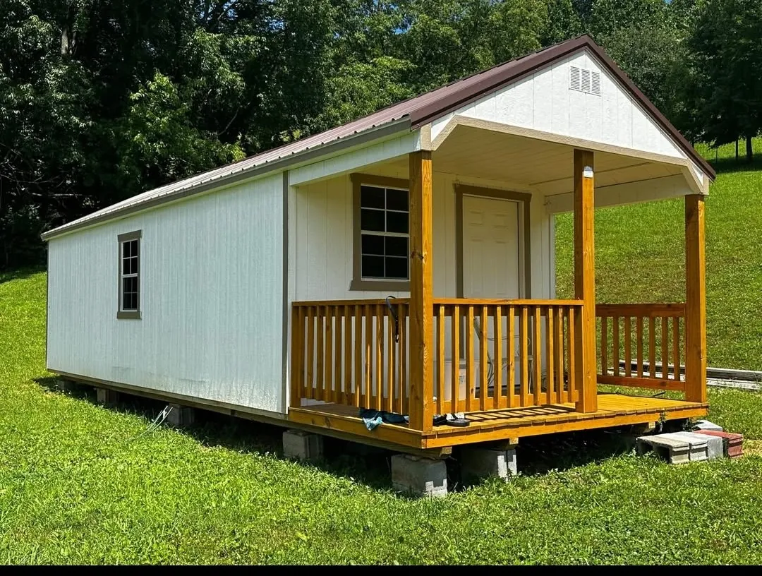 Tiny house