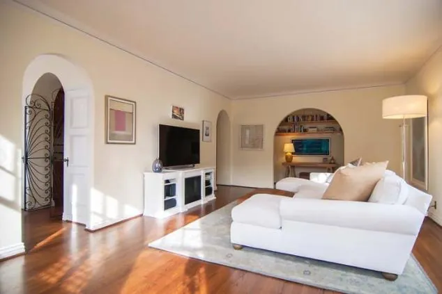 SPACIOUS 1 BED/ 1 BATH APARTMENT IN WESTCHESTER LOS ANGELES