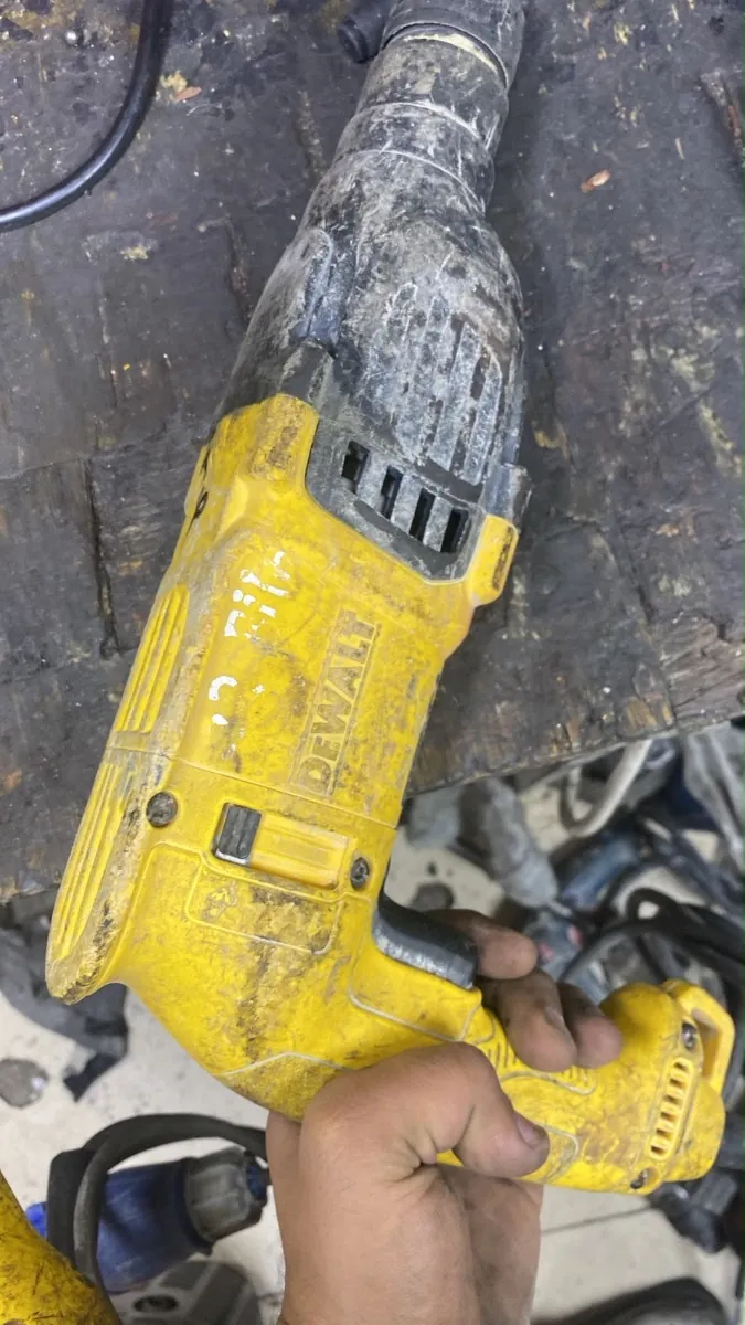Power tool