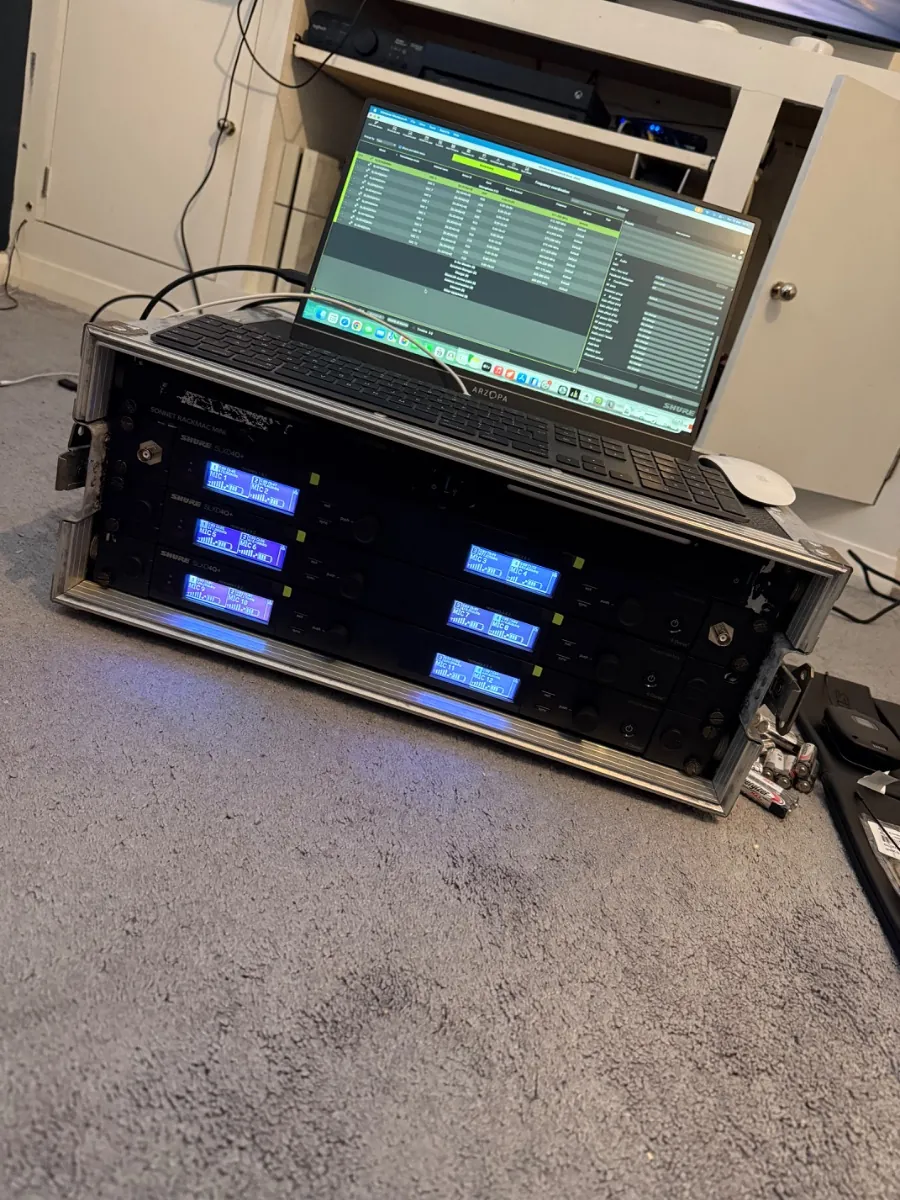 SLXD+ quad + DANTE *FOR RENTAL** Radio mics